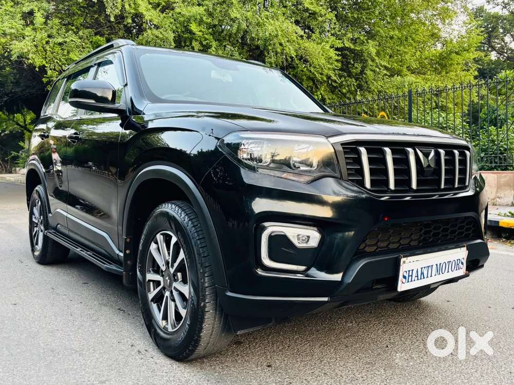 Mahindra Scorpio N Z4 Petrol Mt 7 Str, 2024, Petrol