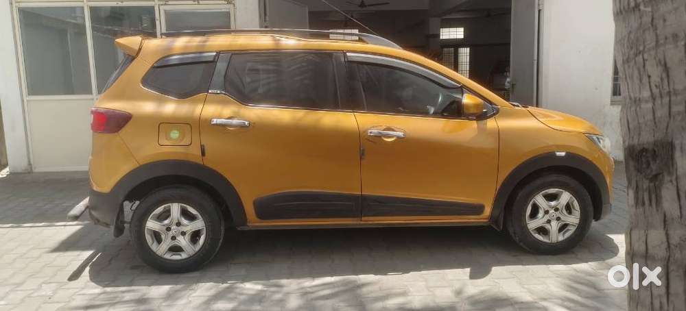 Renault Triber Rxz, 2019, Petrol