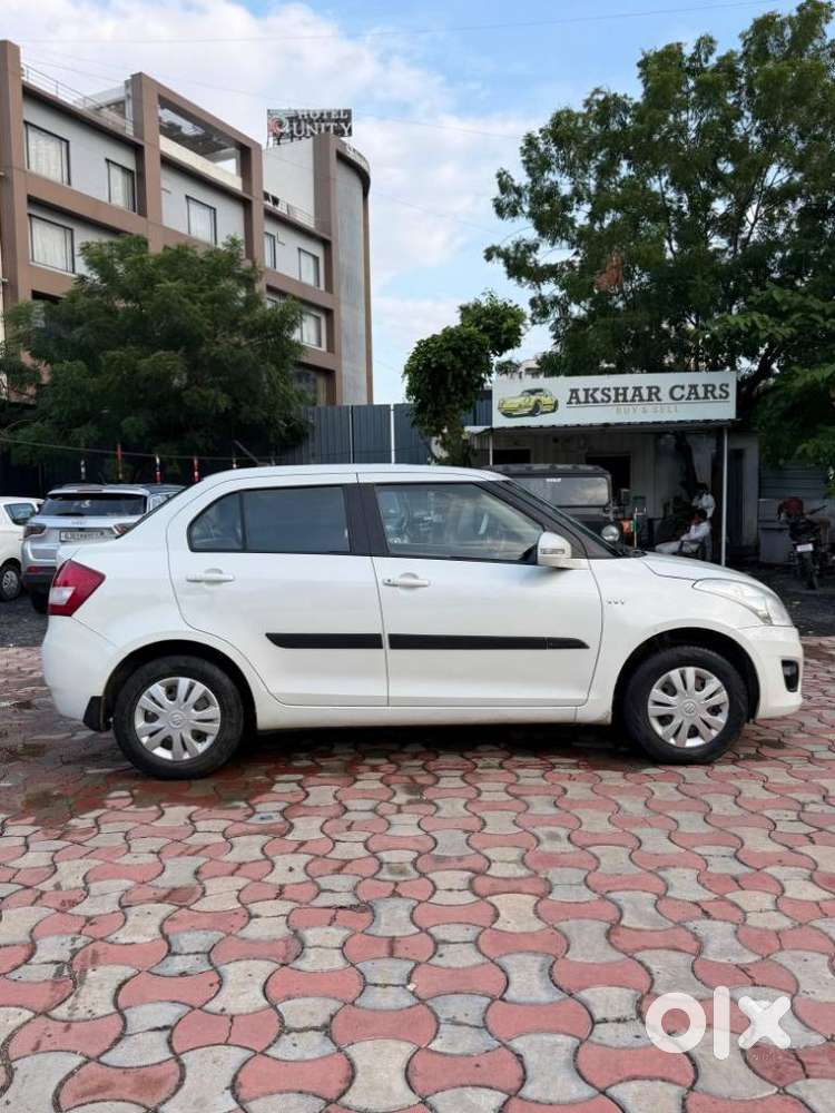 Maruti Suzuki Swift Dzire Vxi(o) Amt, 2014, Cng & Hybrids