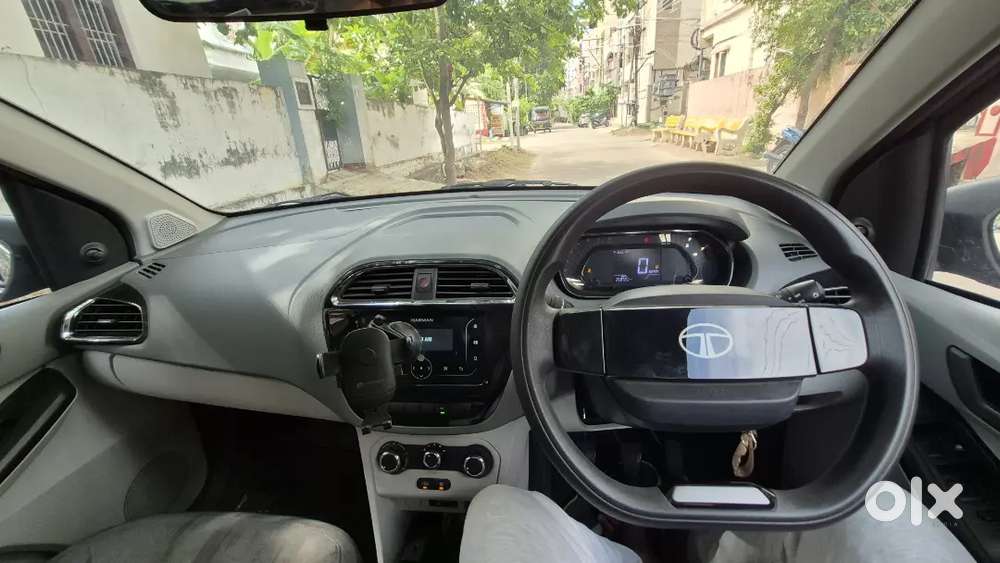 Tata Tiago Revotron Xm 2025 Car