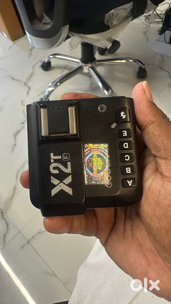 Fujifilm XT3 and 85mm 1.8 lens and godox trigger