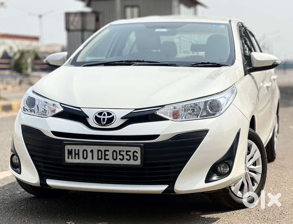 Toyota Yaris Ativ G Cvt, 2018, Petrol