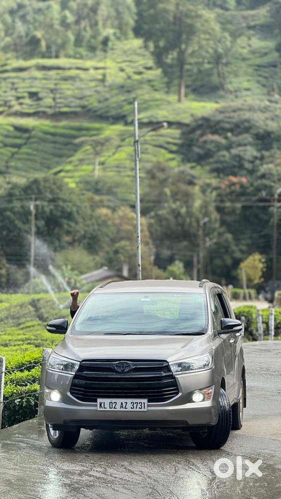 Toyota Innova Crysta 2016 Diesel Well Maintained