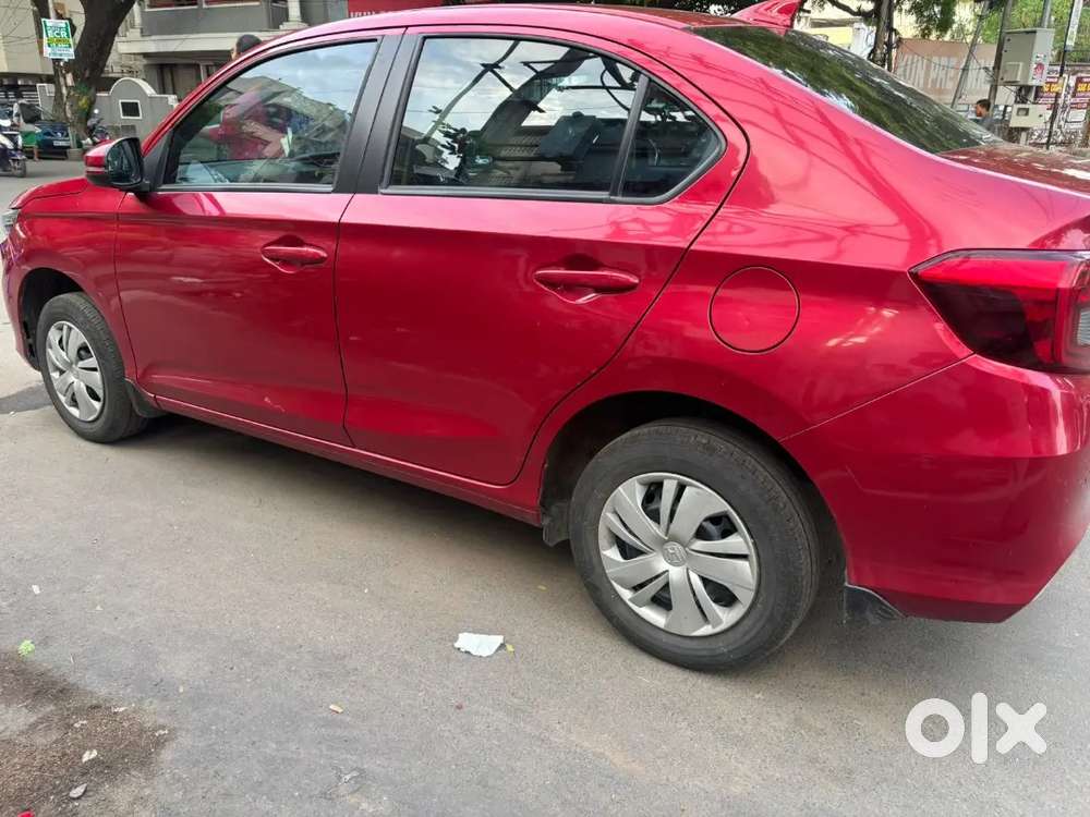 Honda Amaze Petrol..low Mileage