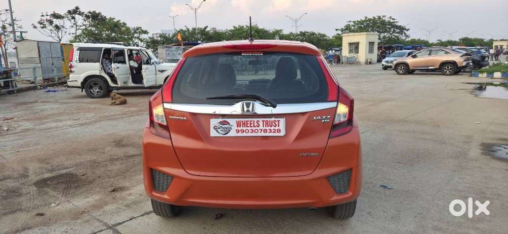 Honda Jazz V Cvt, 2015, Petrol