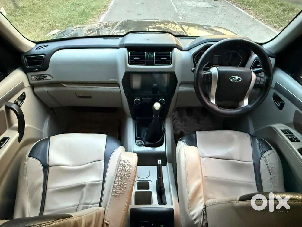 Mahindra Scorpio S10, 2015, Diesel
