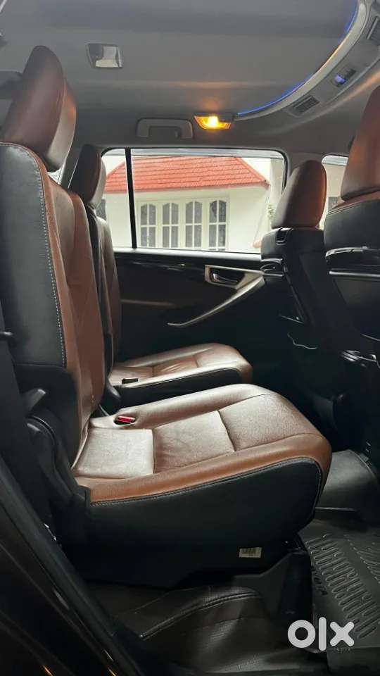 Toyota Innova Crysta 2.8 Zx At 7 Seater, 2019, Diesel