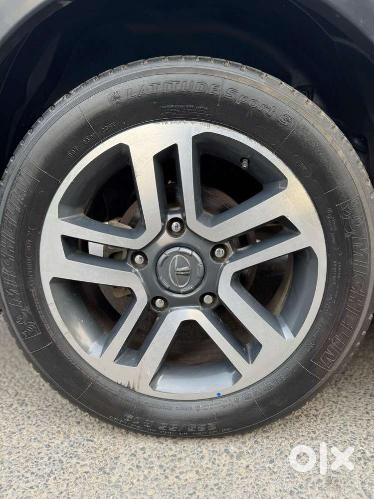 Tata Hexa 2.2 Xta 4x2 7 Str Dual Tone, 2018, Diesel