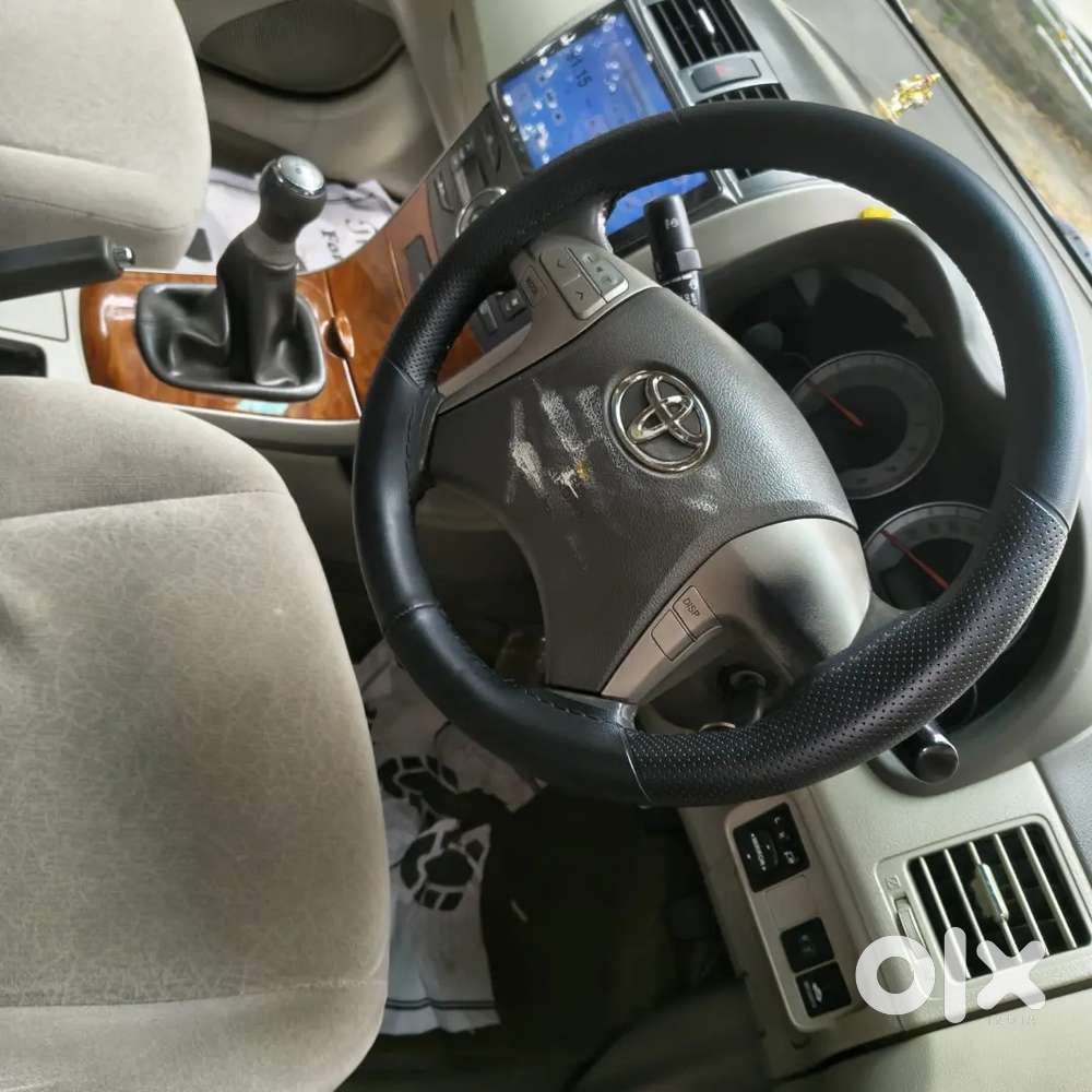 Toyota Corolla Altis 2011 Model