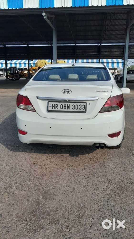 Hyundai Verna 2011 Diesel Manual