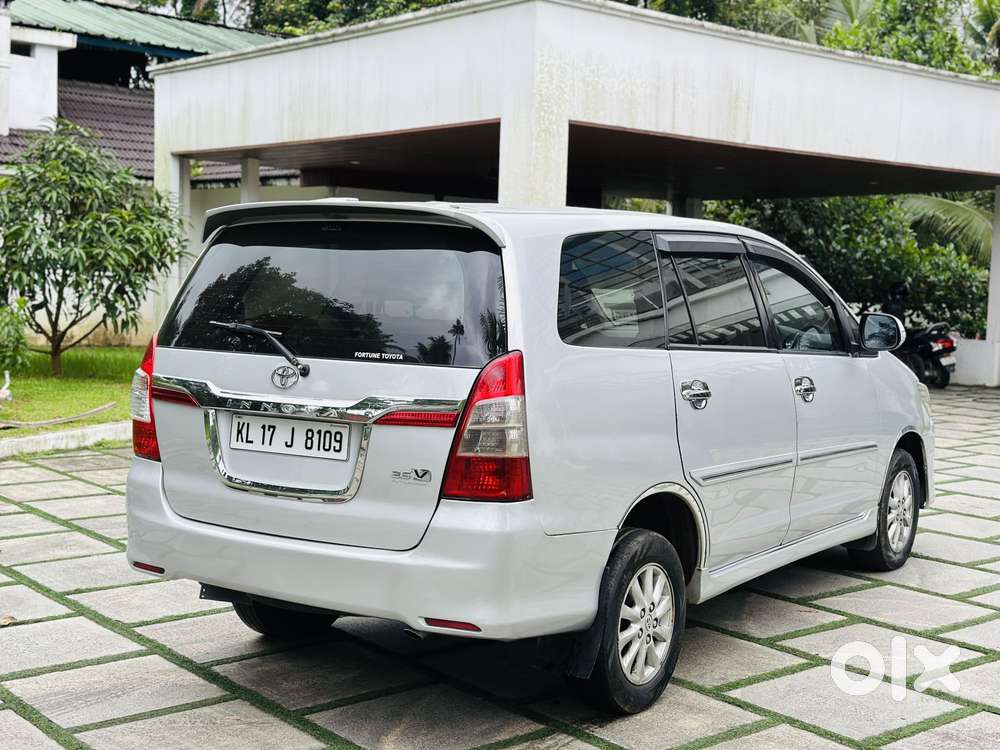 Toyota Innova 2.5 V 7 Str, 2012, Diesel
