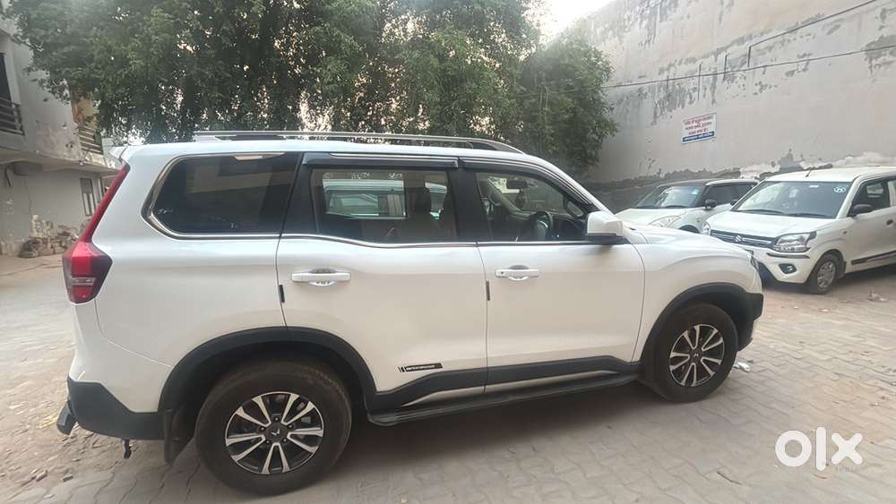 Mahindra Petrol Car 2025 (hr 26 3434)