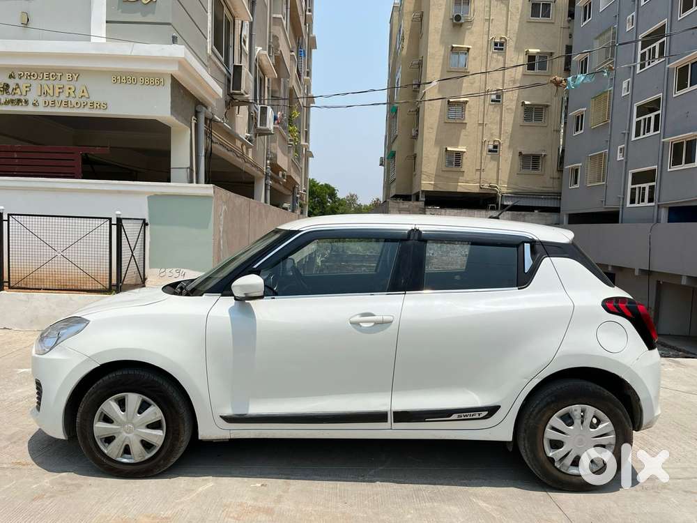 Maruti Suzuki Swift Vvt Vxi, 2021, Petrol
