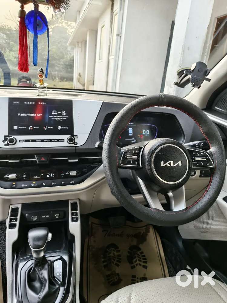 Kia Carens Prestige Plus 2023