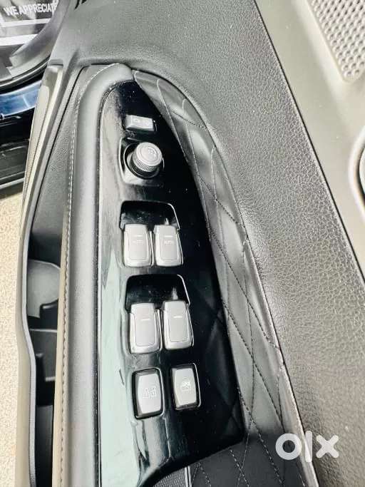 Mahindra Alturas G4, 2022, Diesel