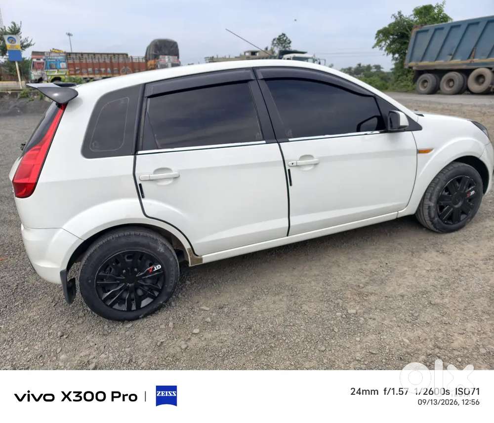 Ford Figo 1.2 Petrol 2011
