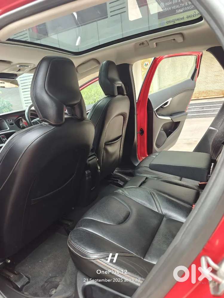 Volvo V40 2015 Diesel Well Maintained