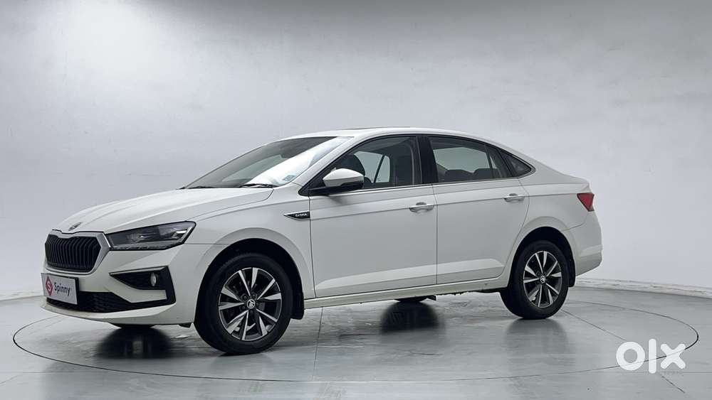 Skoda Slavia Style 1.0l Tsi At, 2023, Petrol