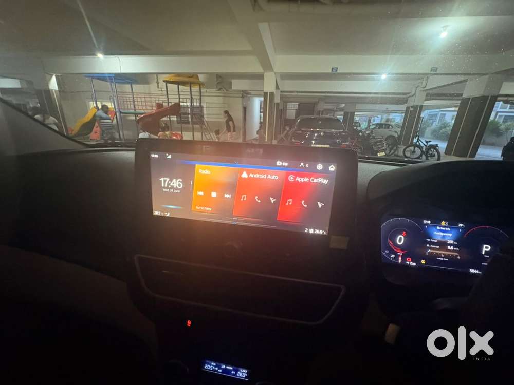Mahindra Xuv 3xo Ax5 Full Automatic