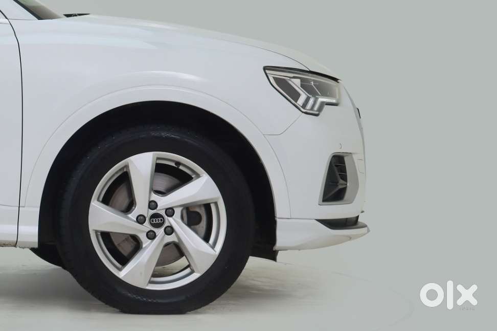 Audi Q3 40 Tfsi Premium Plus, 2023, Petrol