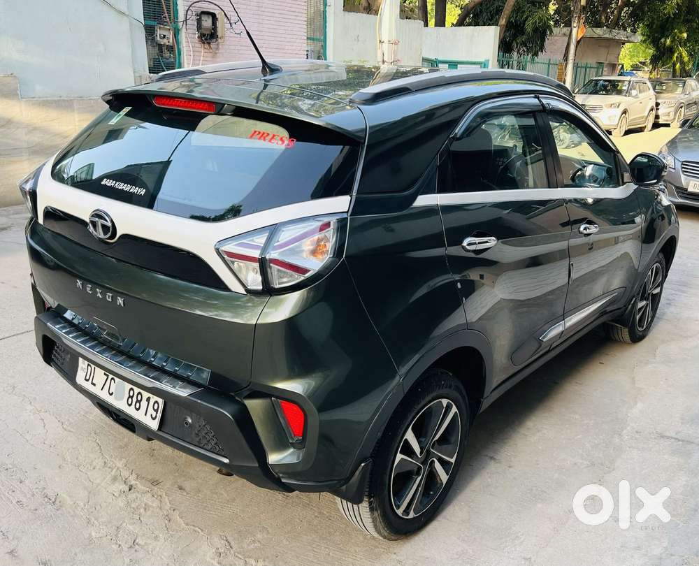 Tata Nexon 1.2 Revotron Xma Amt (s), 2022, Petrol