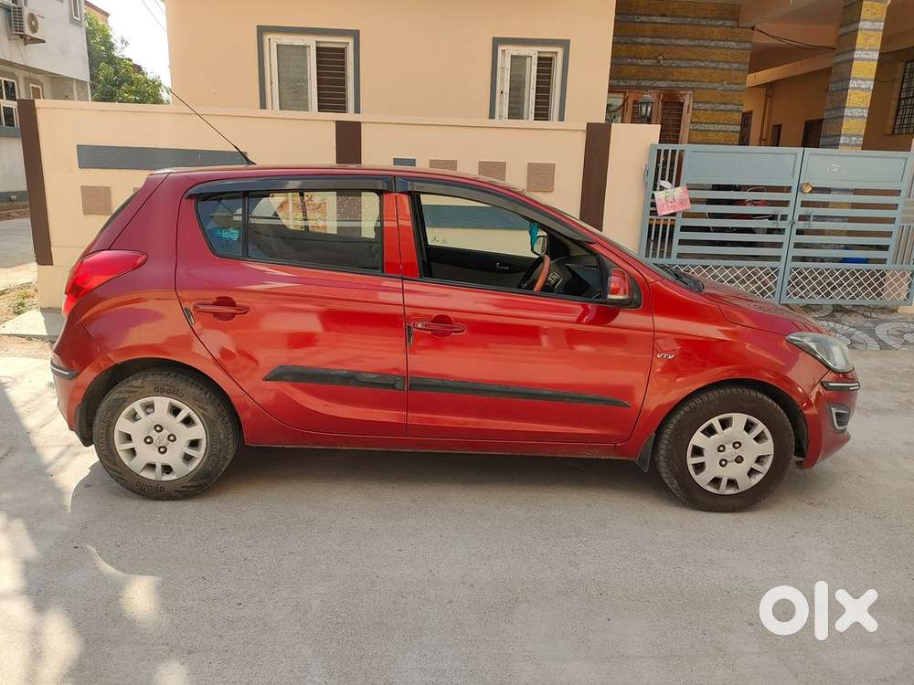 Hyundai I20 2013 Petrol 80000 Km Driven