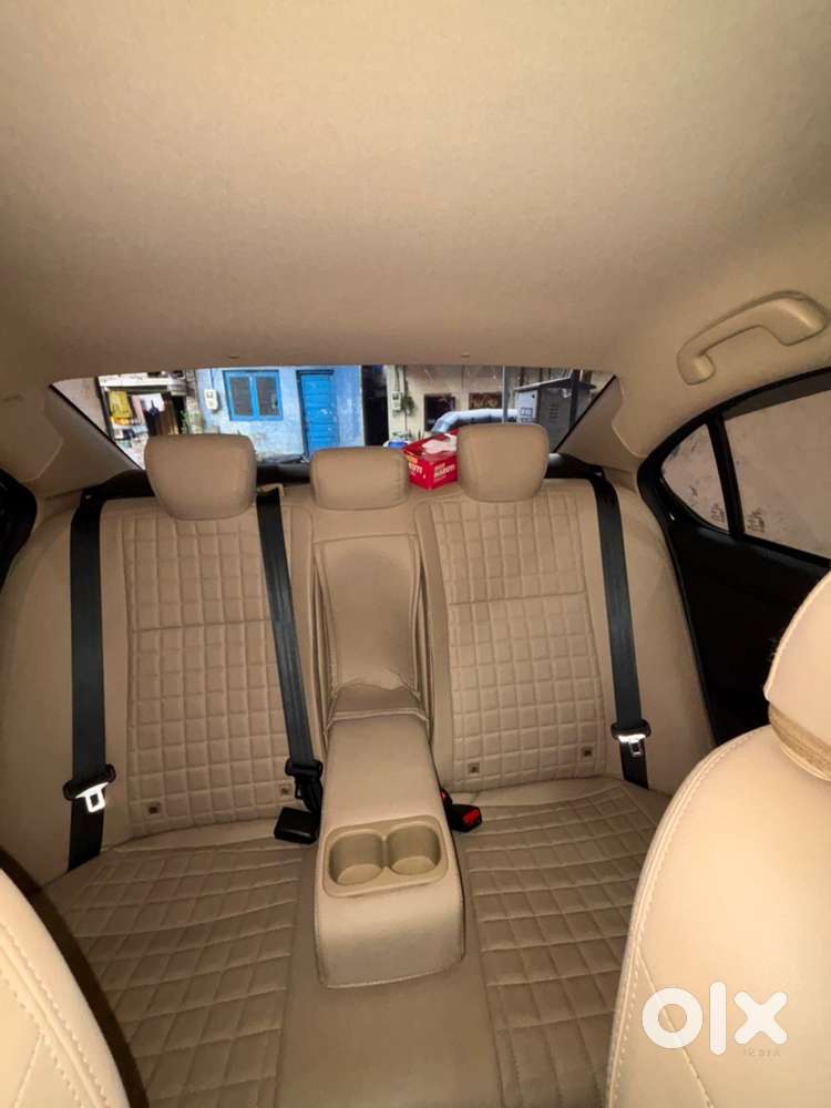 Honda Amaze 2025 V Cvt