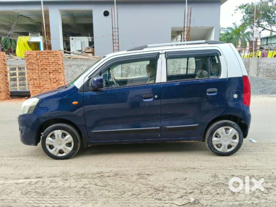 Maruti Suzuki Wagon R Vxi Amt1.2, 2017, Petrol