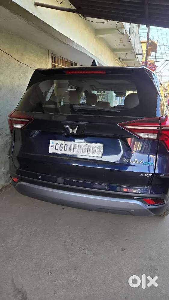 Mahindra Xuv700 2024 Diesel Well Maintained