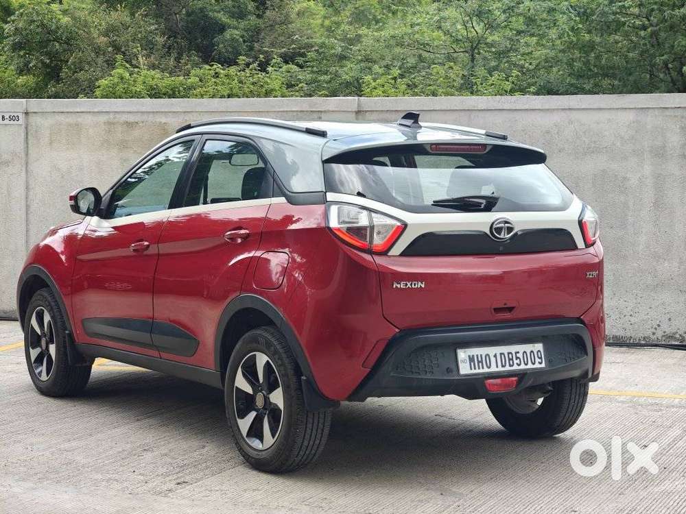 Tata Nexon 1.2 Revotron Xza Plus Dualtone, 2018, Petrol