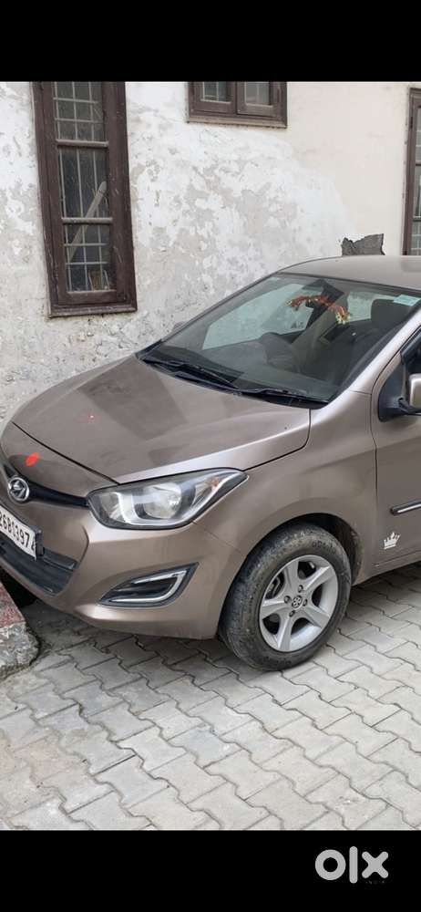 Hyundai I20 Petrol Manual 2012