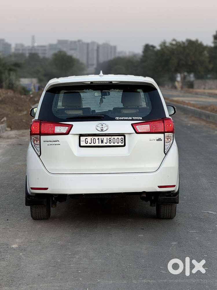 Toyota Innova Crysta 2.8 Zx At, 2022, Diesel