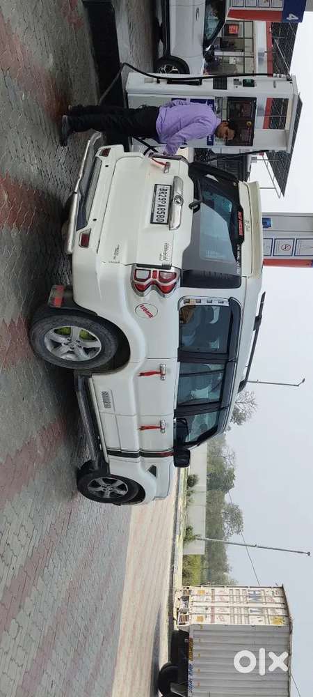 Scorpio S11 Top Model Mahindra