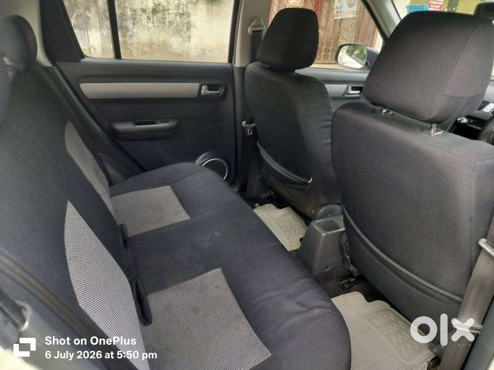 Maruti Suzuki Swift Vxi + Manual, 2010, Petrol