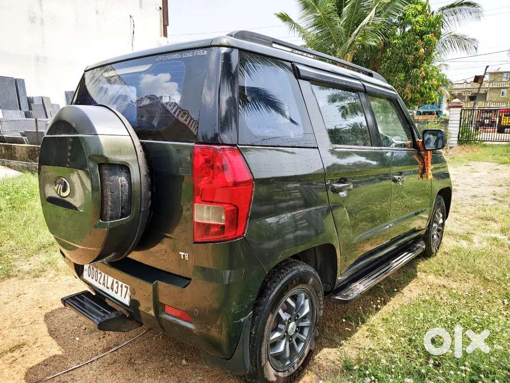 Mahindra Tuv 300 1.5 T8 2018