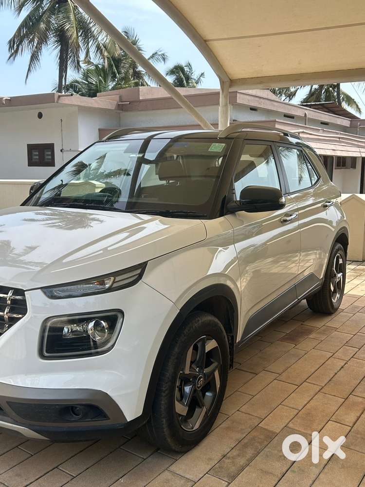 Hyundai Venue Petrol 2019