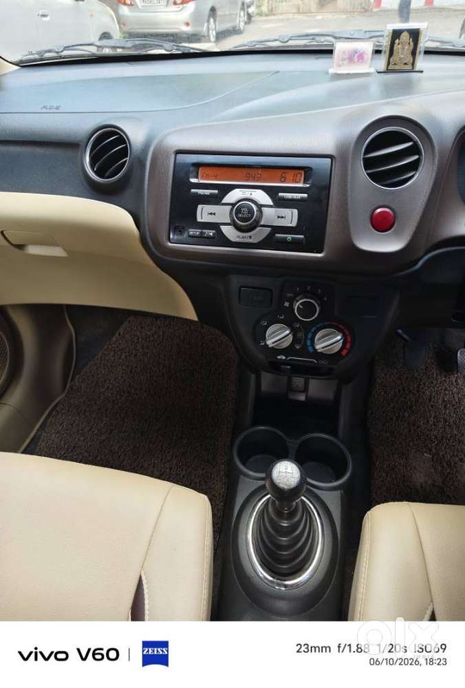 Honda Brio V Mt, 2013, Petrol