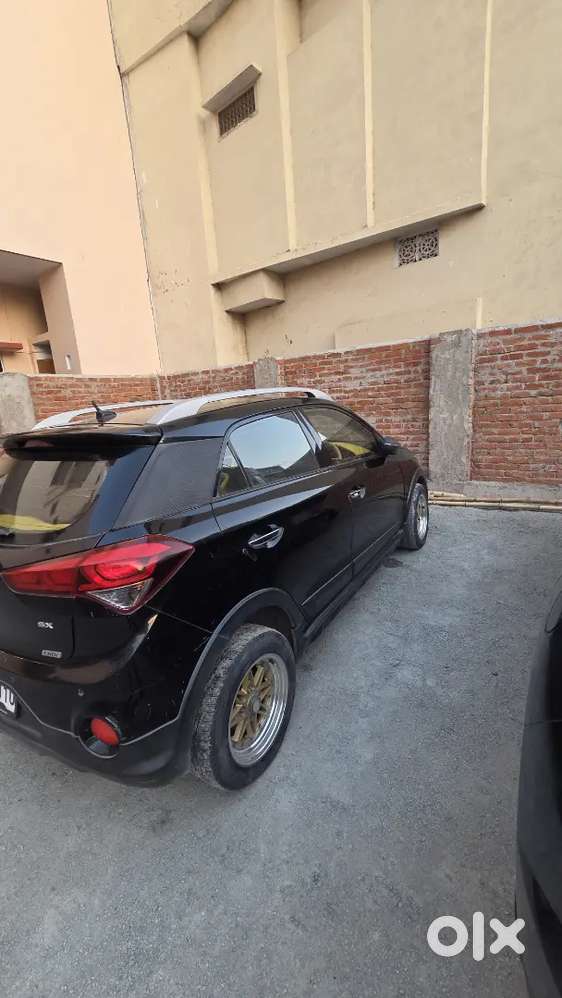 Hyundai I20 Active 2016 Diesel Well Maintained