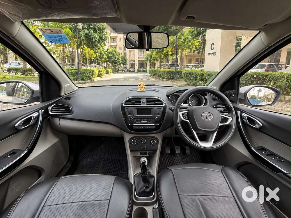Tata Tiago, 2017, Petrol