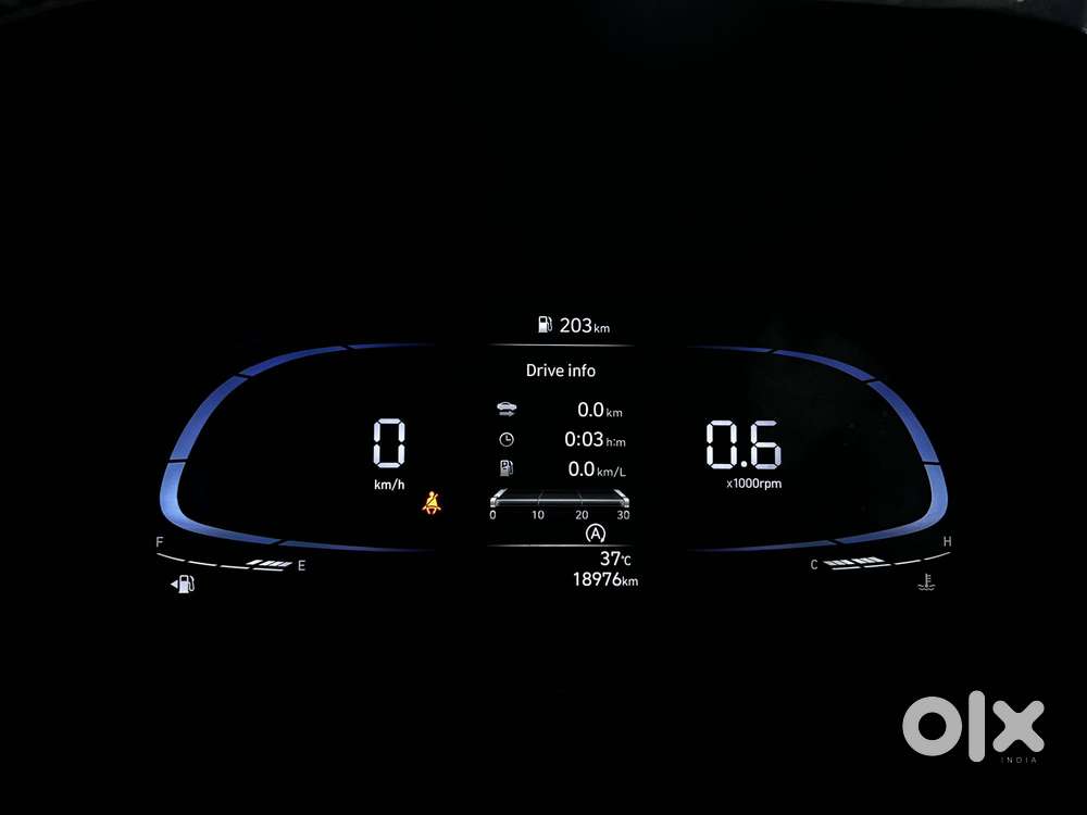 Hyundai Venue 1.2 S (o), 2024, Petrol