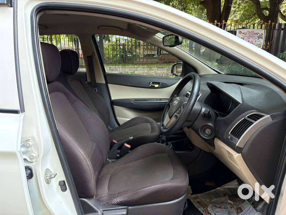 Hyundai I20 Sportz 1.2 Bs-iv, 2012, Petrol