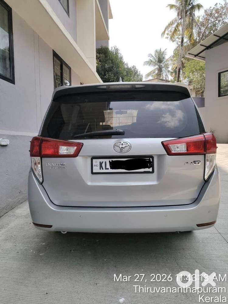 2020 Toyota Innova Crysta