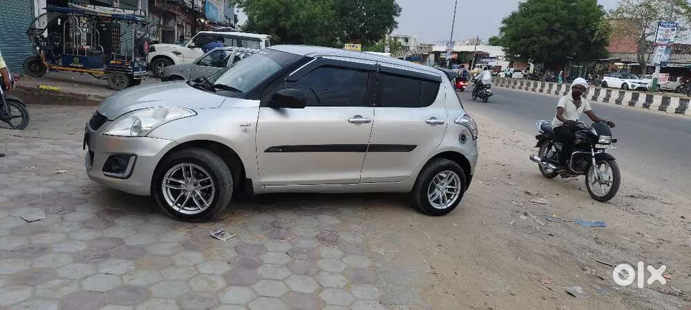 Maruti Suzuki Swift 2015 Diesel 127000 Km Driven