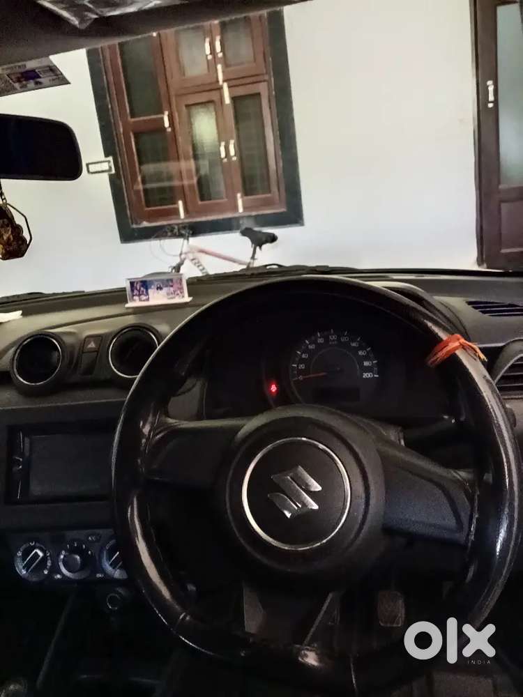 Maruti Suzuki Swift 2021