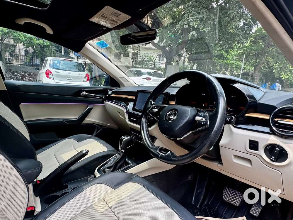 Skoda Slavia 1.0 Tsi Style At, 2022, Petrol