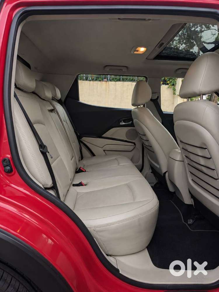 Mahindra Xuv300 W8 (o) 1.5 Diesel Amt, 2021, Diesel
