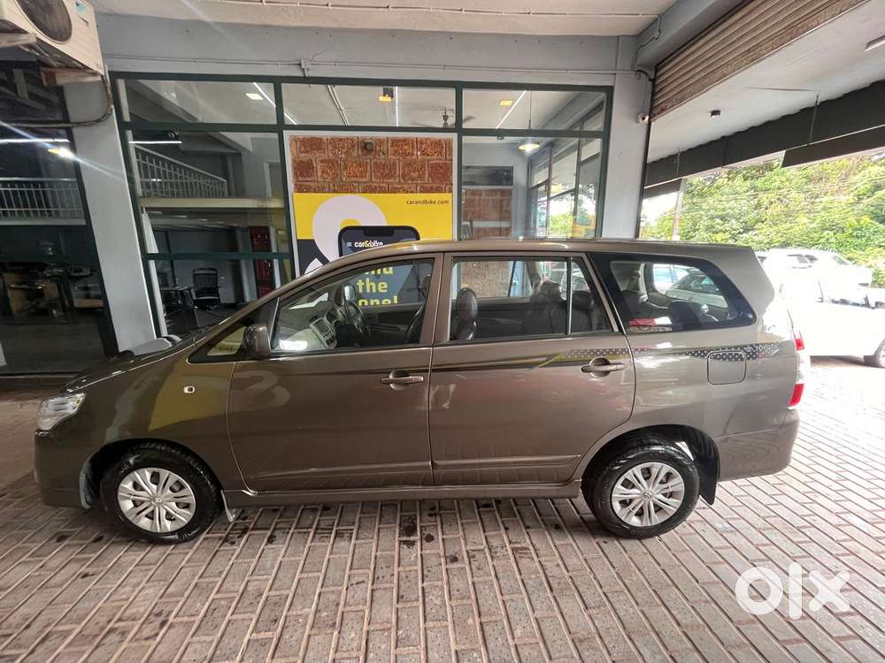 Toyota Innova 2.5 G (diesel) 8 Seater, 2014, Diesel