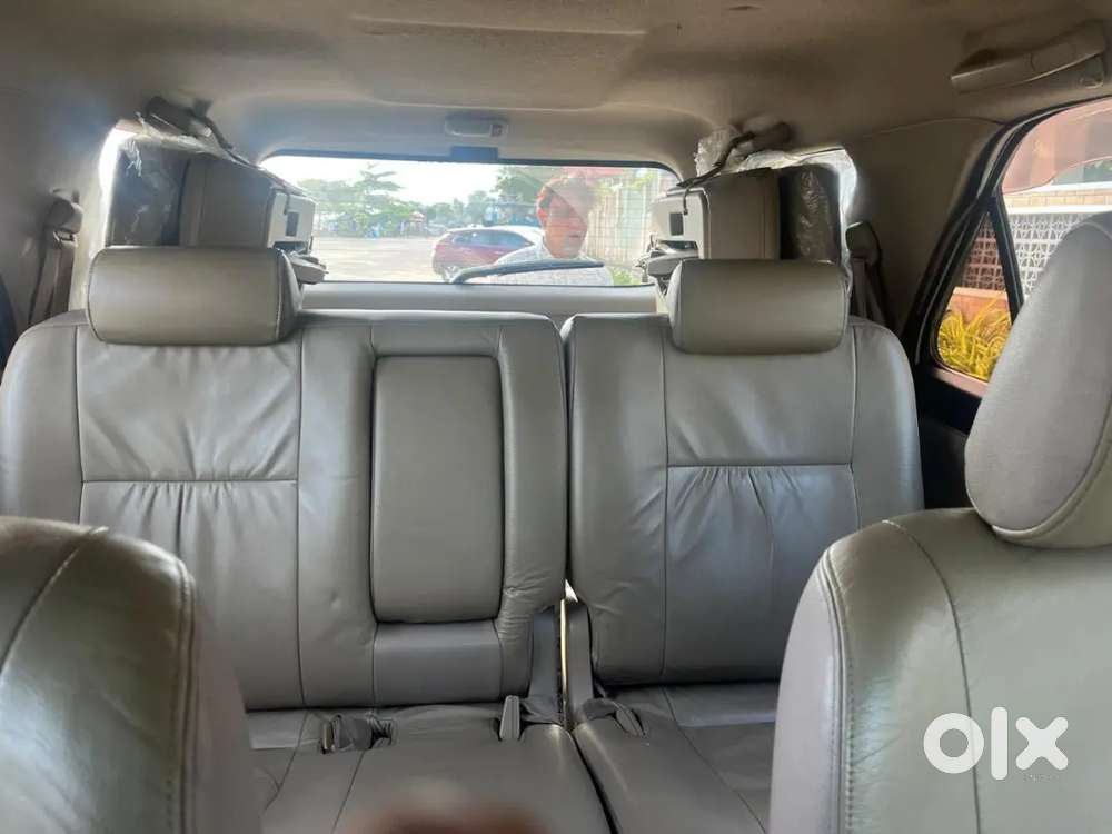 Toyota Fortuner 2017/8 Registered Diesel Second-owner