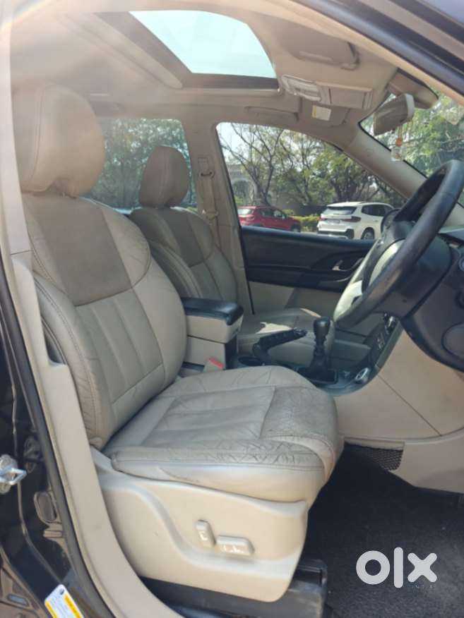 Mahindra Xuv500 2.2 W10 Sportz Edition Mt, 2016, Diesel