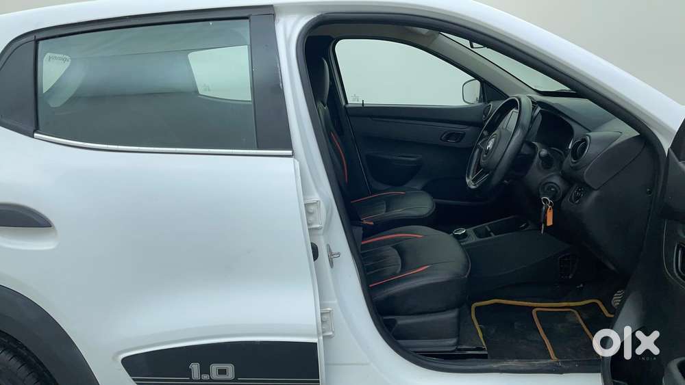 Renault Kwid 1.0 Rxt Amt, 2022, Petrol